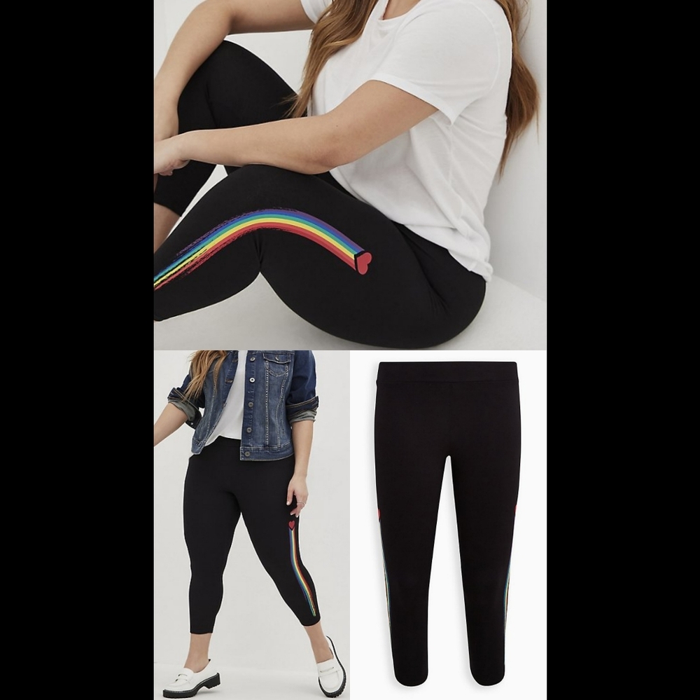 TORRID-PREMIUM CROP LEGGING - HEART RAINBOW STRIPE